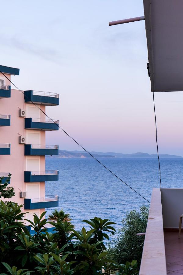 Rei Apartments Саранда Экстерьер фото